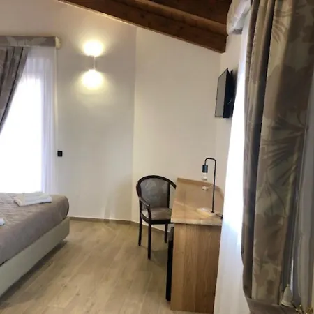 Hotel Ascosa Massascusa